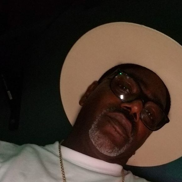 Meet your Posher, Omar - Picture 1 of 1